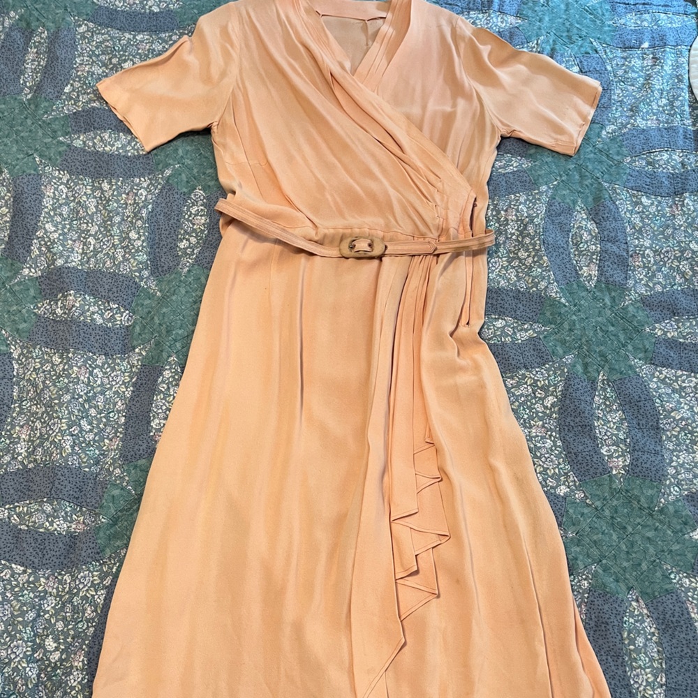 Vintage 1930’s Elegant Peach Dress